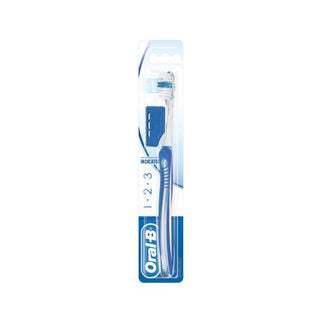 Oral-B 123 Indicator Medium Manual Toothbrush at Reavley Chemist GH